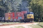 CSX 469 rounds the curve